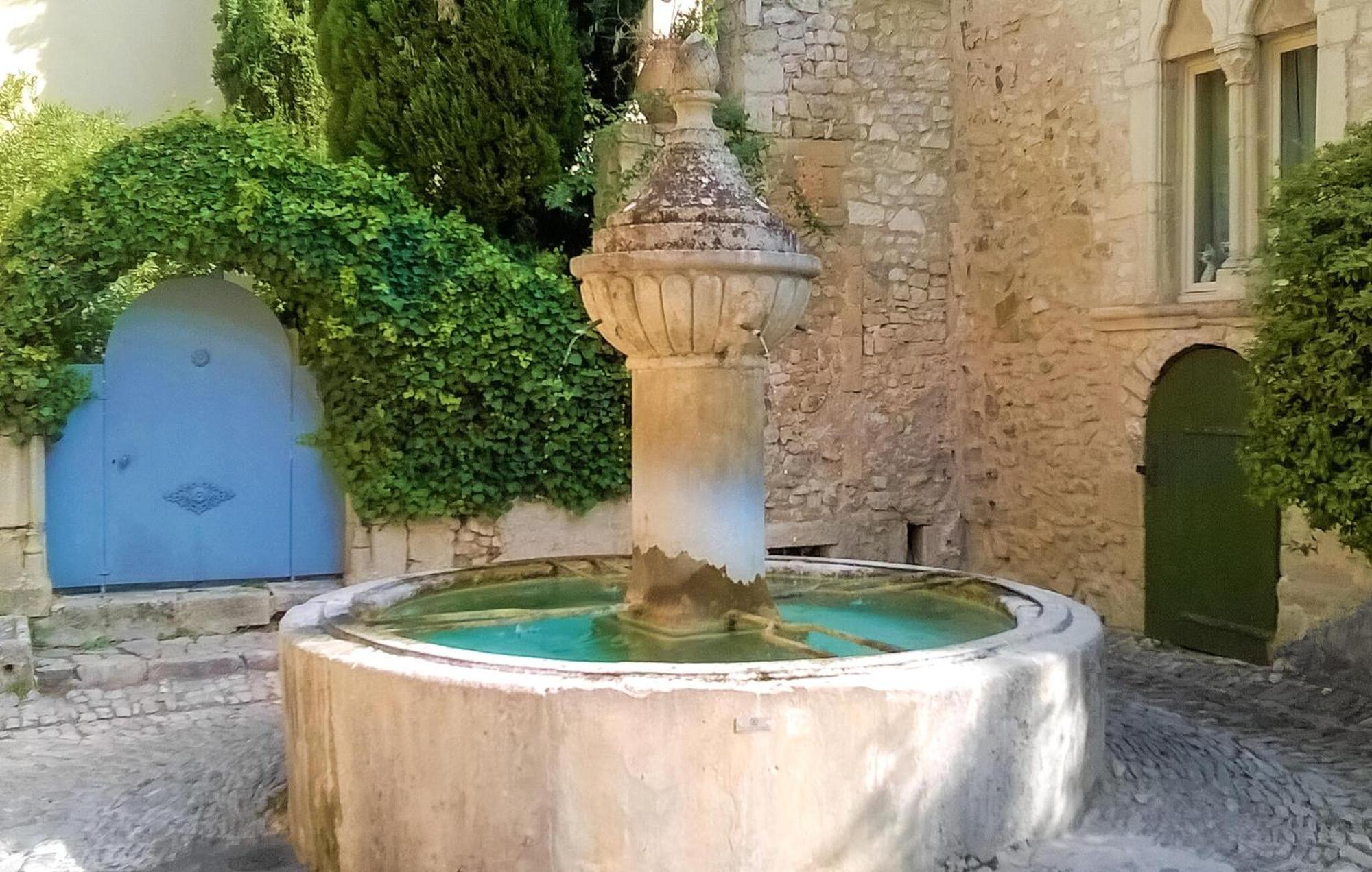 Beautiful Home In Vaison-La-Romaine Exterior photo