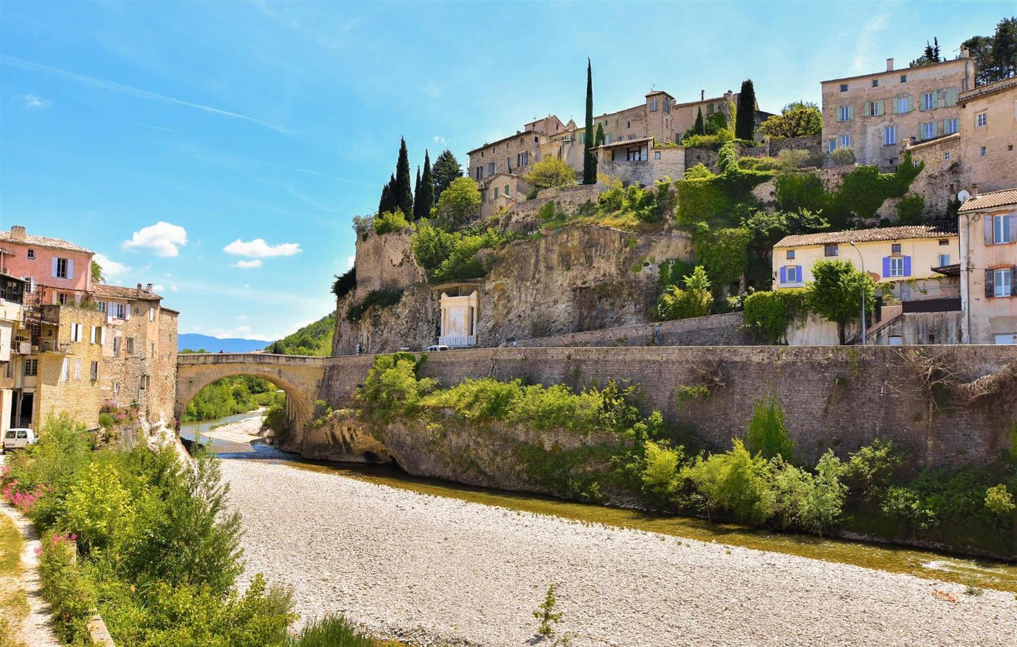 Beautiful Home In Vaison-La-Romaine Exterior photo